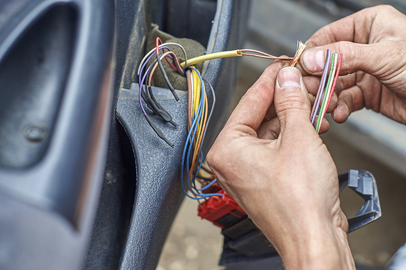 Mobile Auto Electrician Near Me in Portsmouth Hampshire